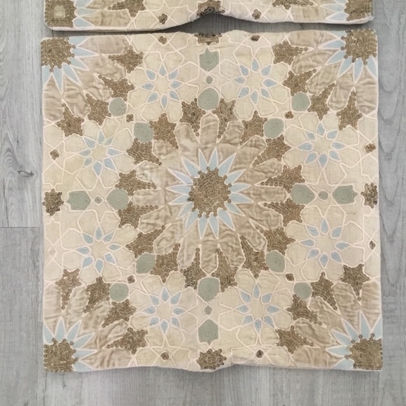 Pottery Barn 18X18 Sequined Cream With Light Blue Pillow Cases Covers Lot of 2 - Picture 2 of 4